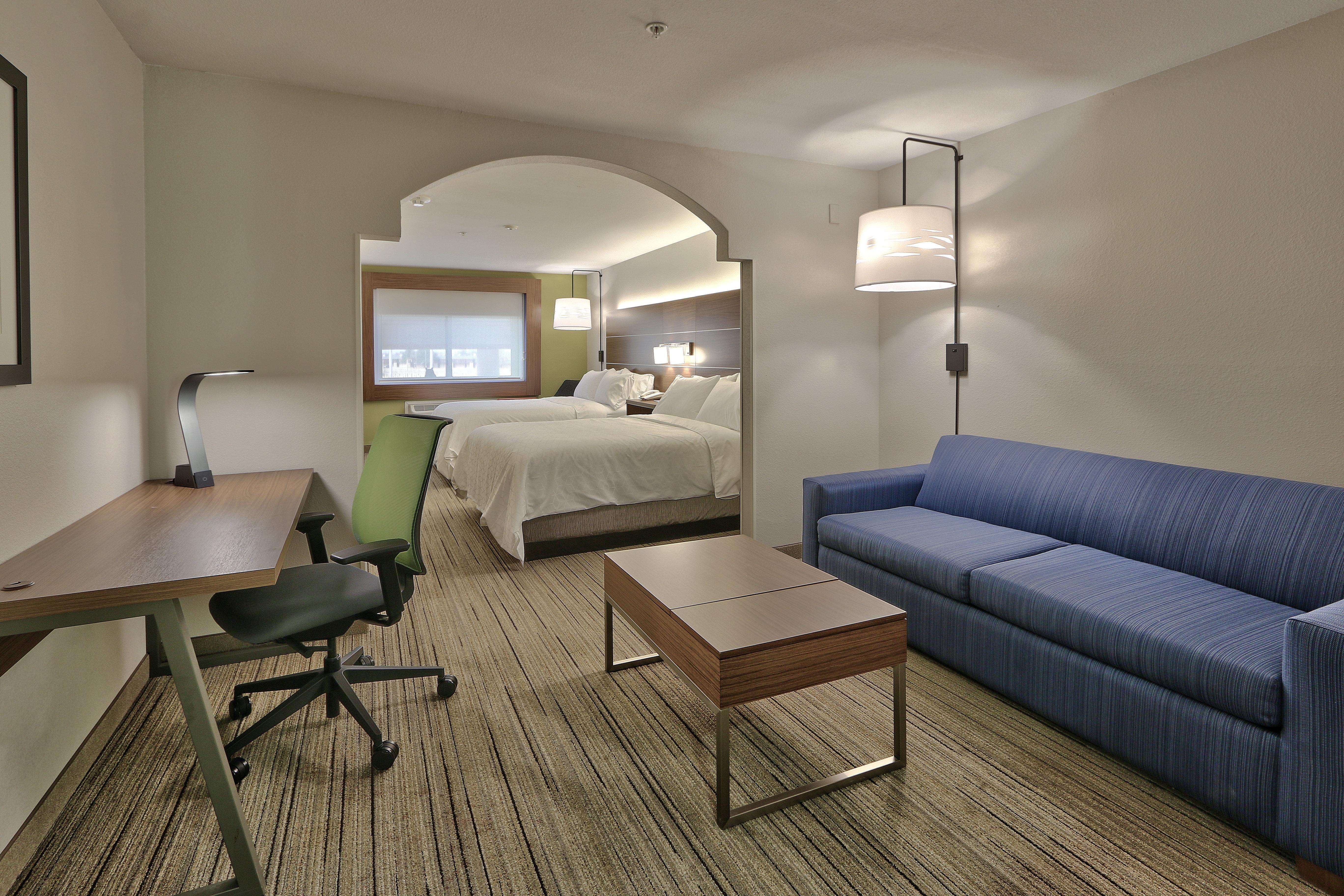 Holiday Inn Express & Suites Portales By Ihg Exterior photo
