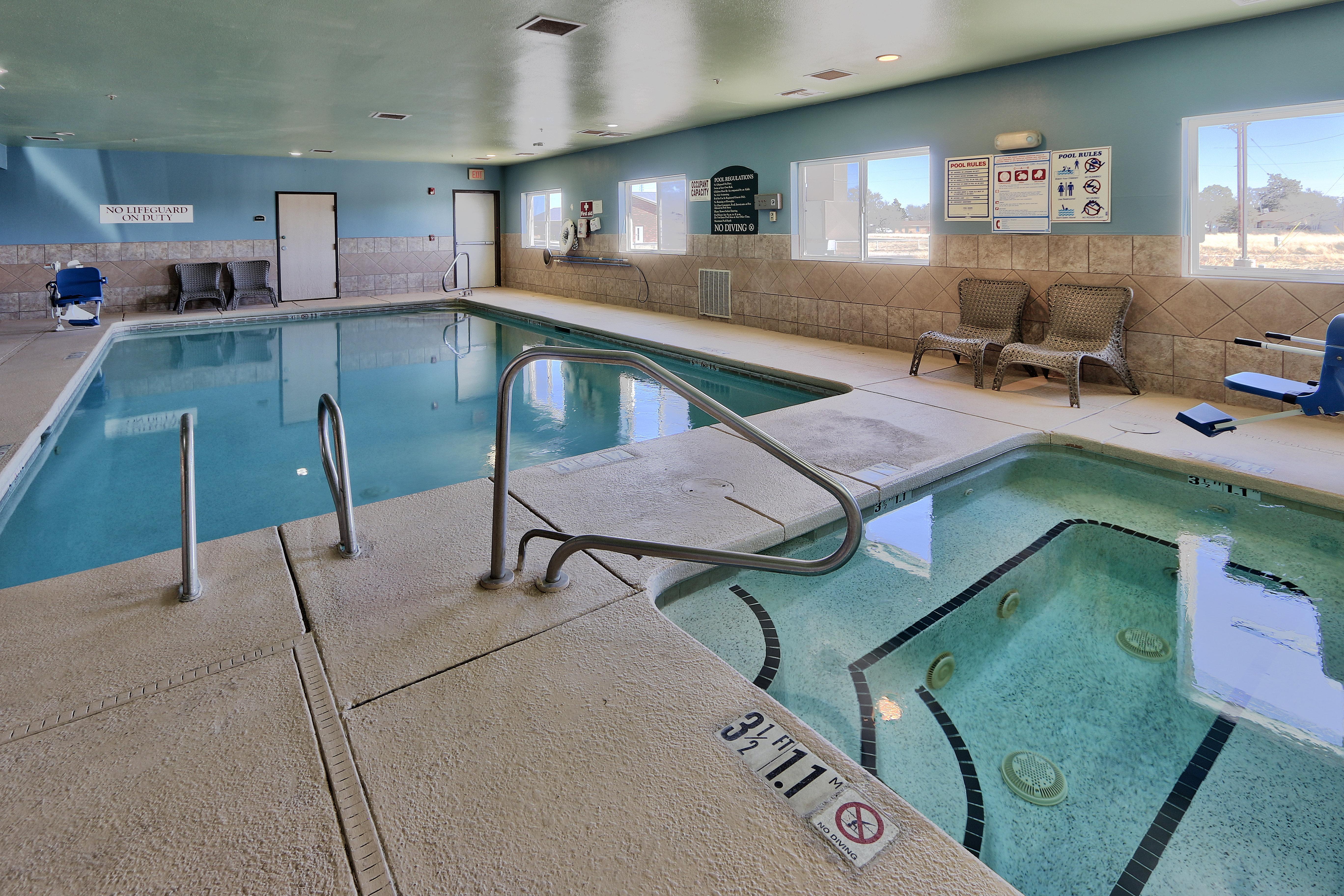 Holiday Inn Express & Suites Portales By Ihg Exterior photo